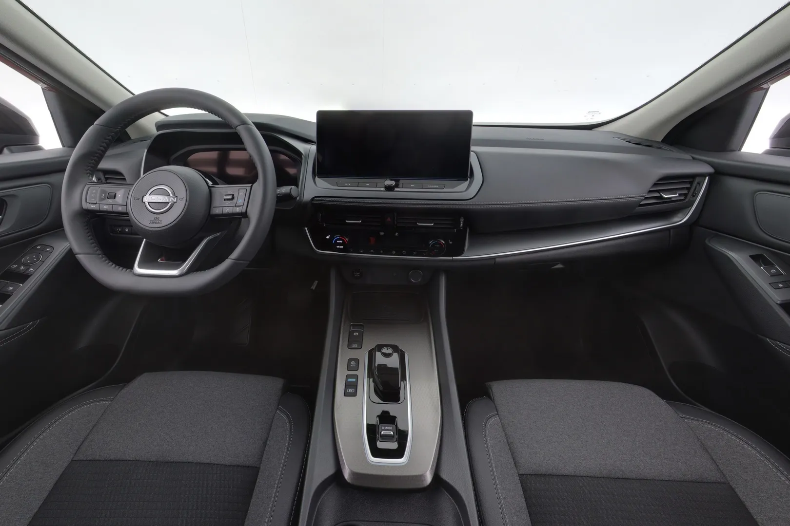 NISSAN QASHQAI SZJ-258 carousel image