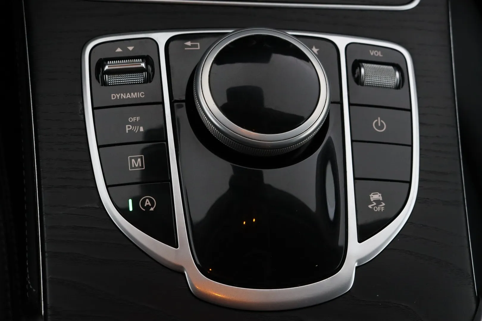 Mercedes-Benz GLC VZF-375 carousel image