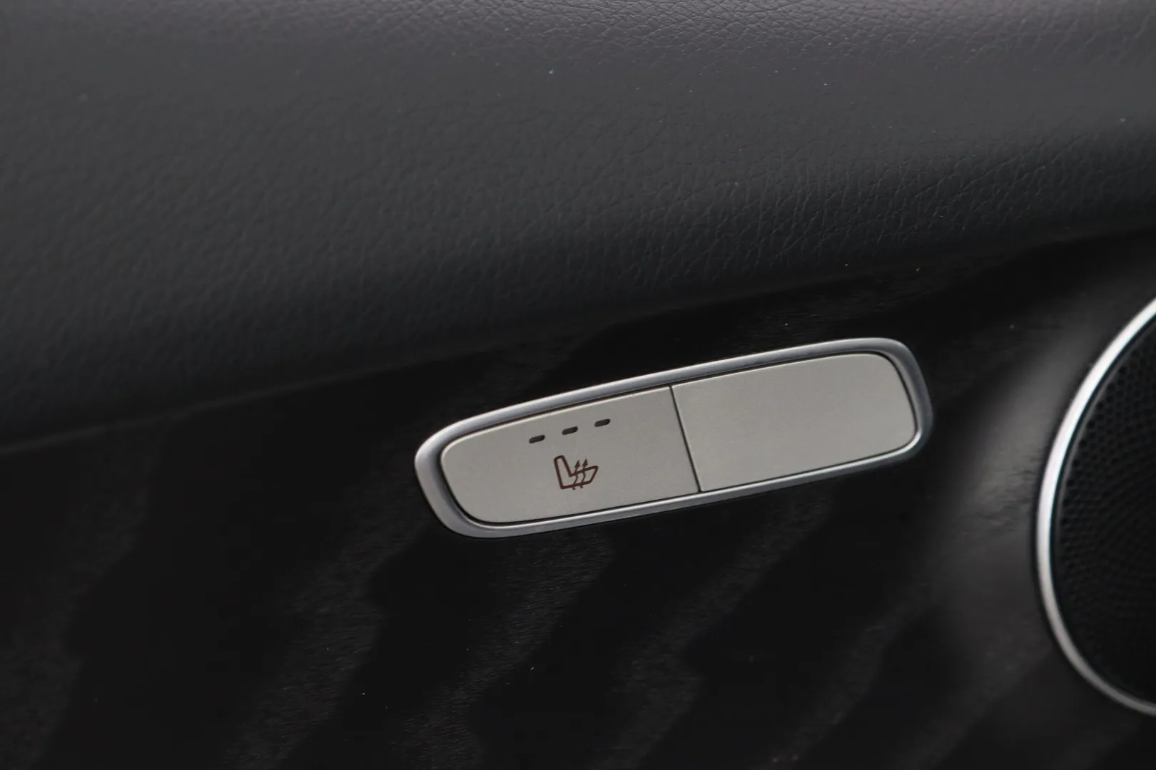 Mercedes-Benz GLC VZF-375 carousel image