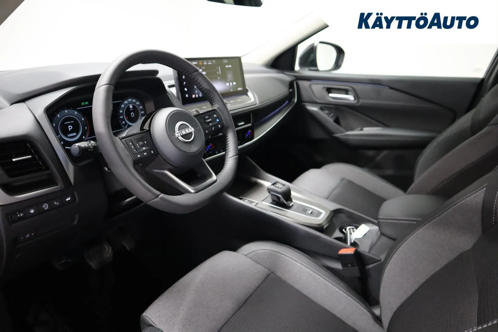 Nissan Qashqai SRN-658 carousel image