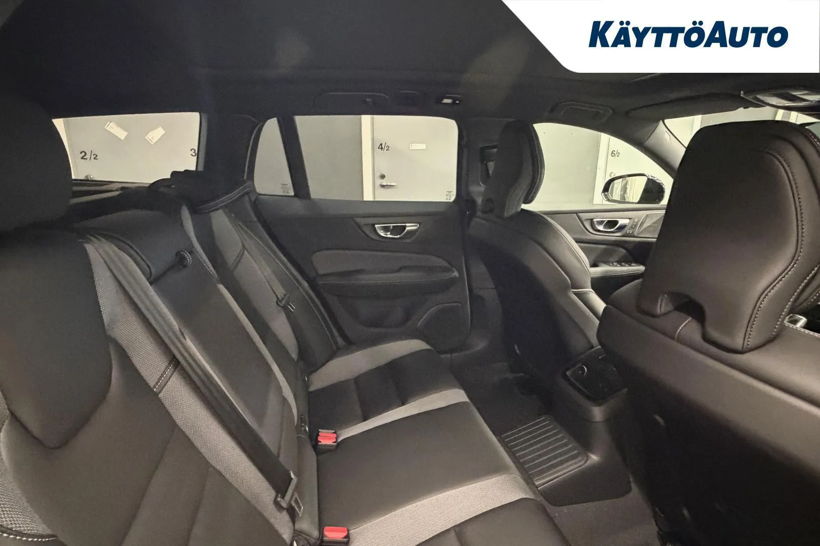 Volvo V60 ZRL-297 carousel image