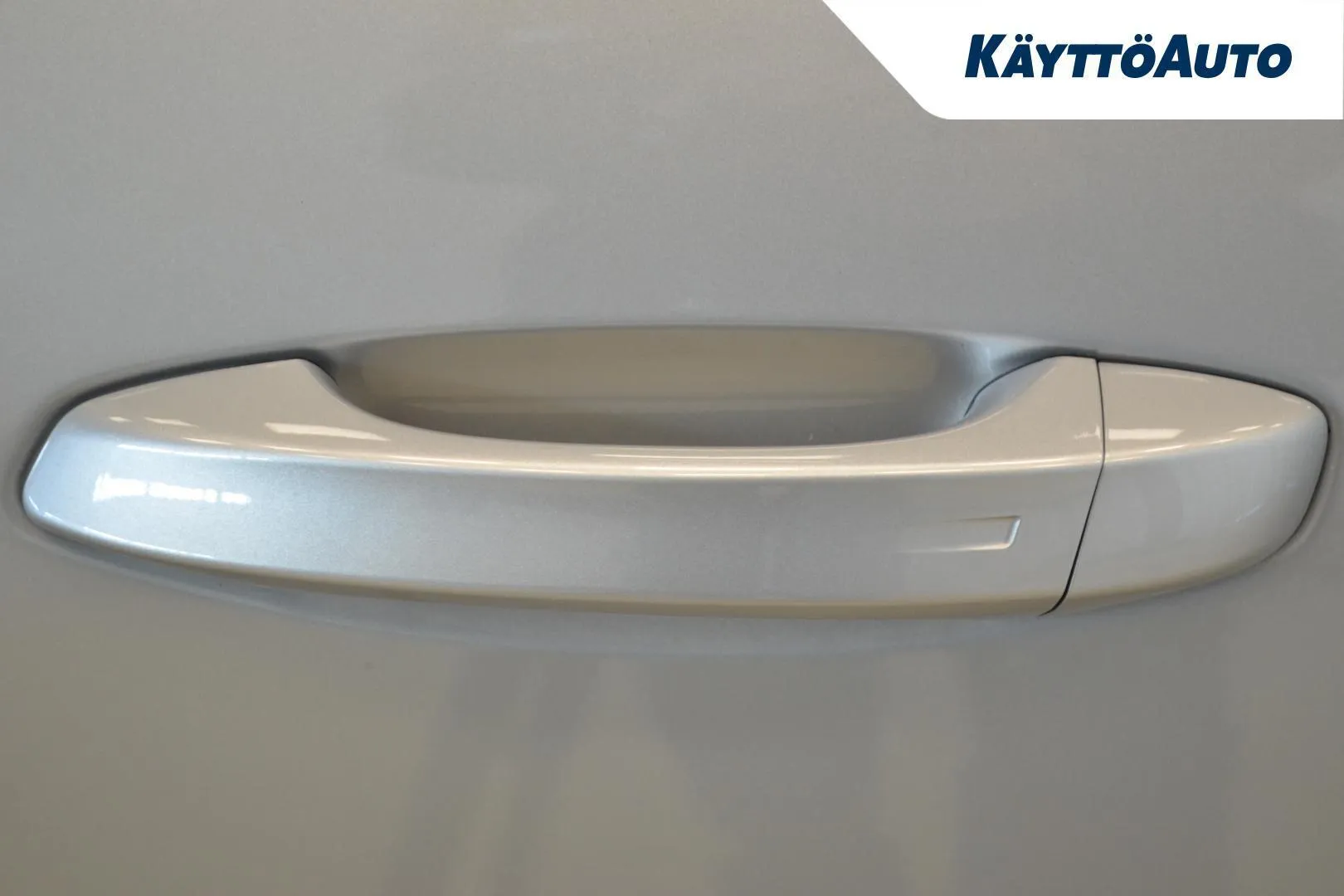 Opel Astra YMN-868 carousel image