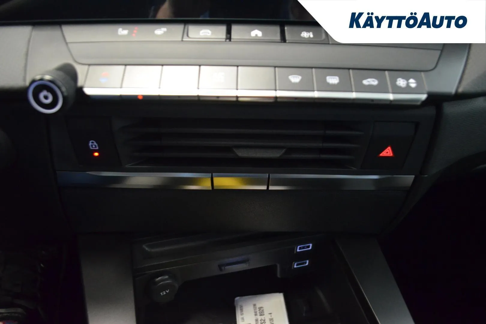 Opel Astra YMN-868 carousel image