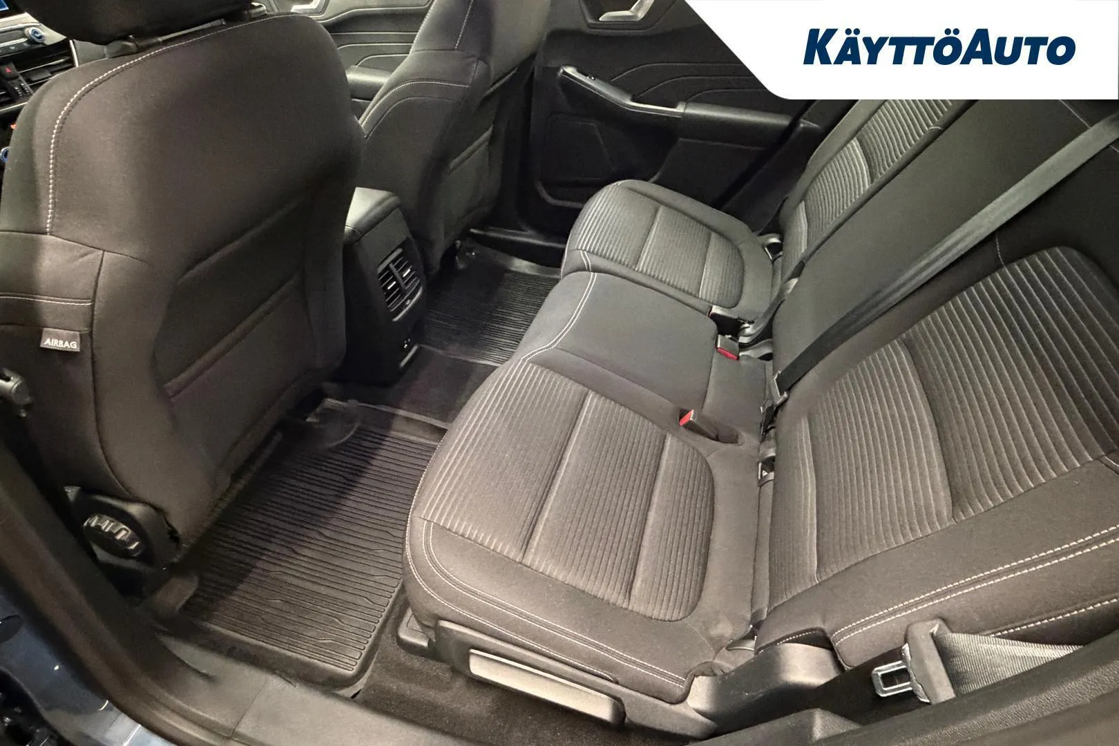 Ford Kuga JMG-851 carousel image