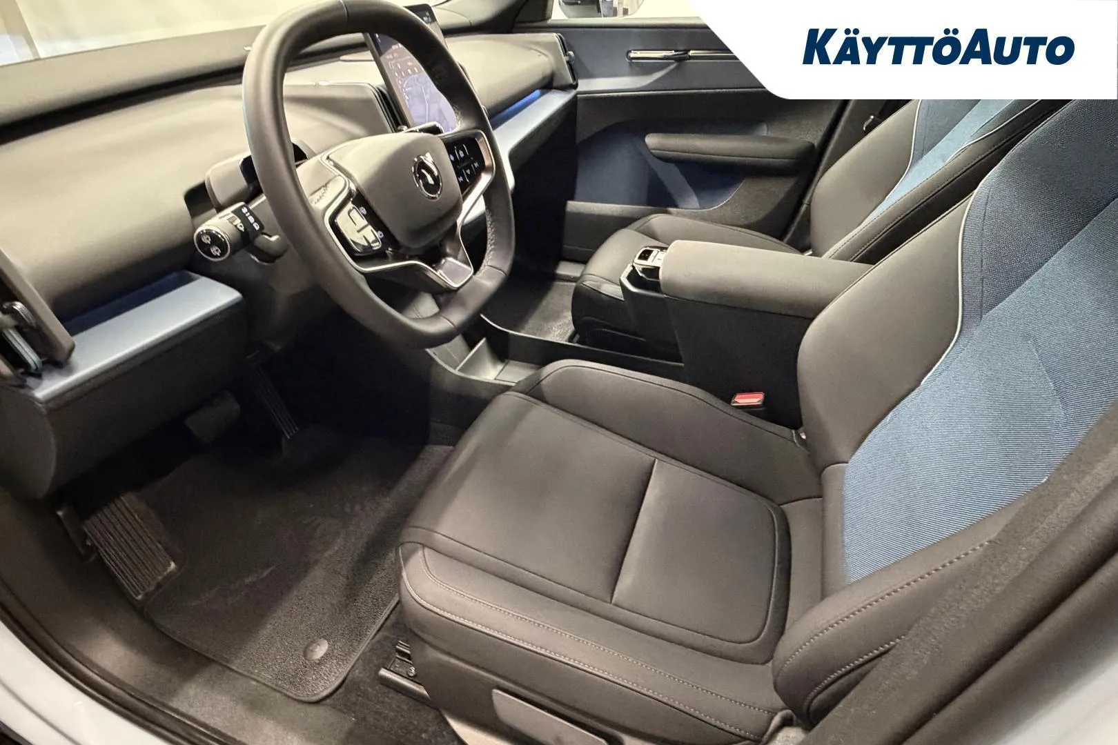 Volvo EX30 XTC-456 carousel image
