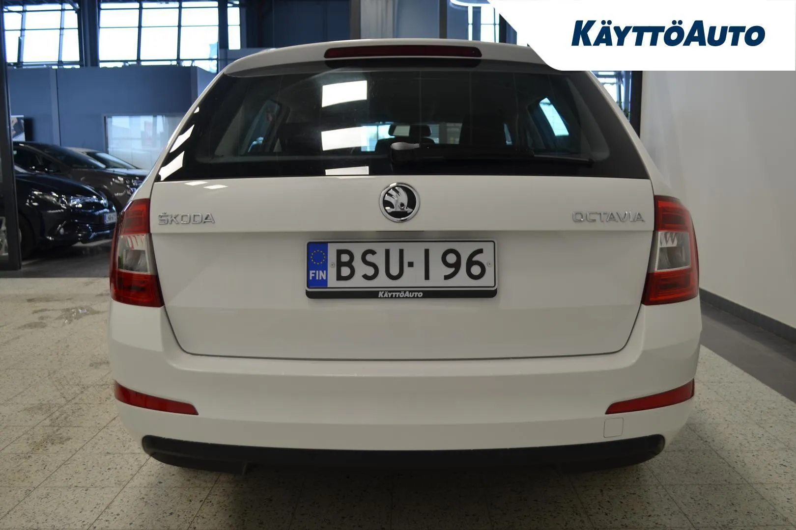 Skoda Octavia BSU-196 carousel image