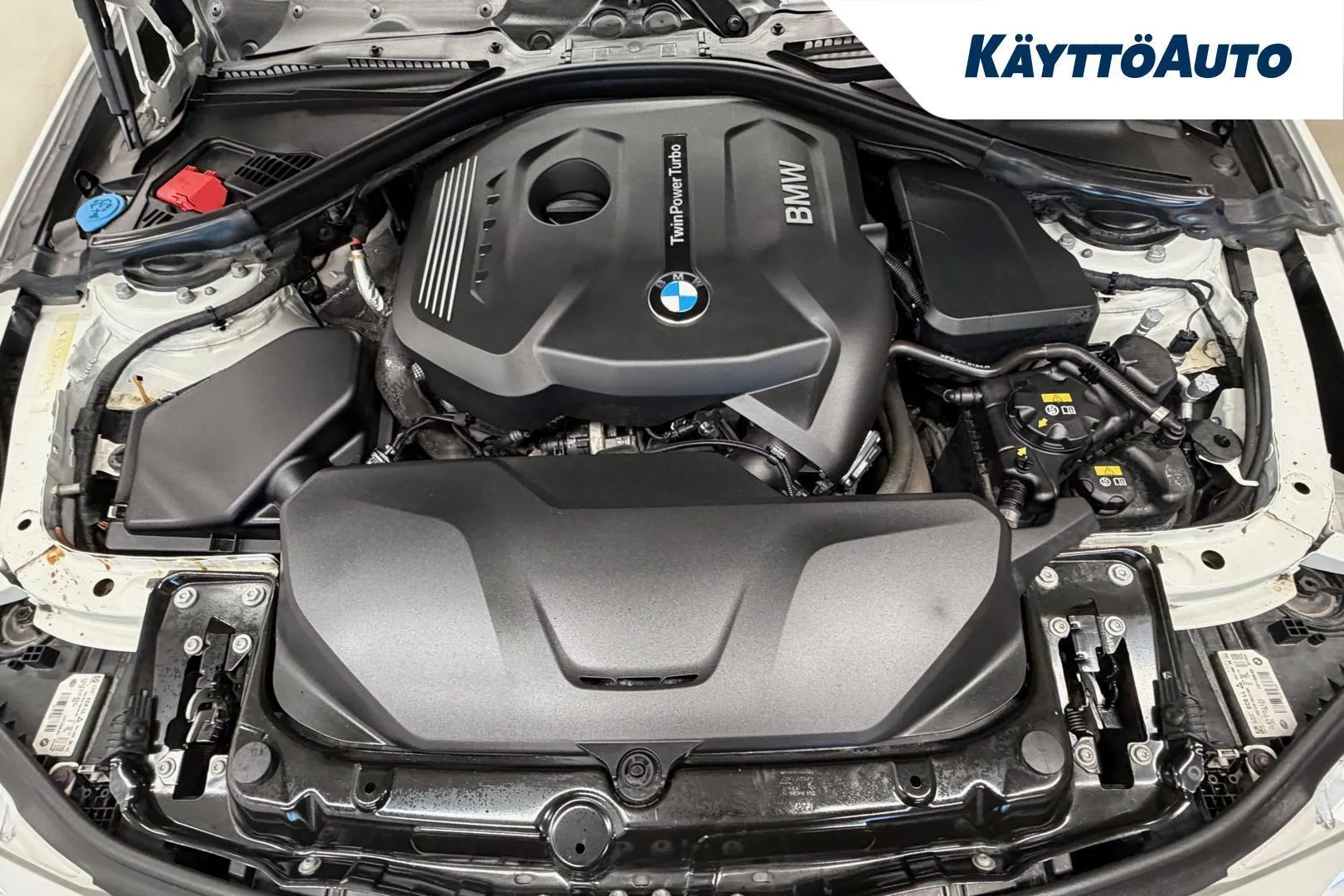 BMW 320 ZLN-486 carousel image