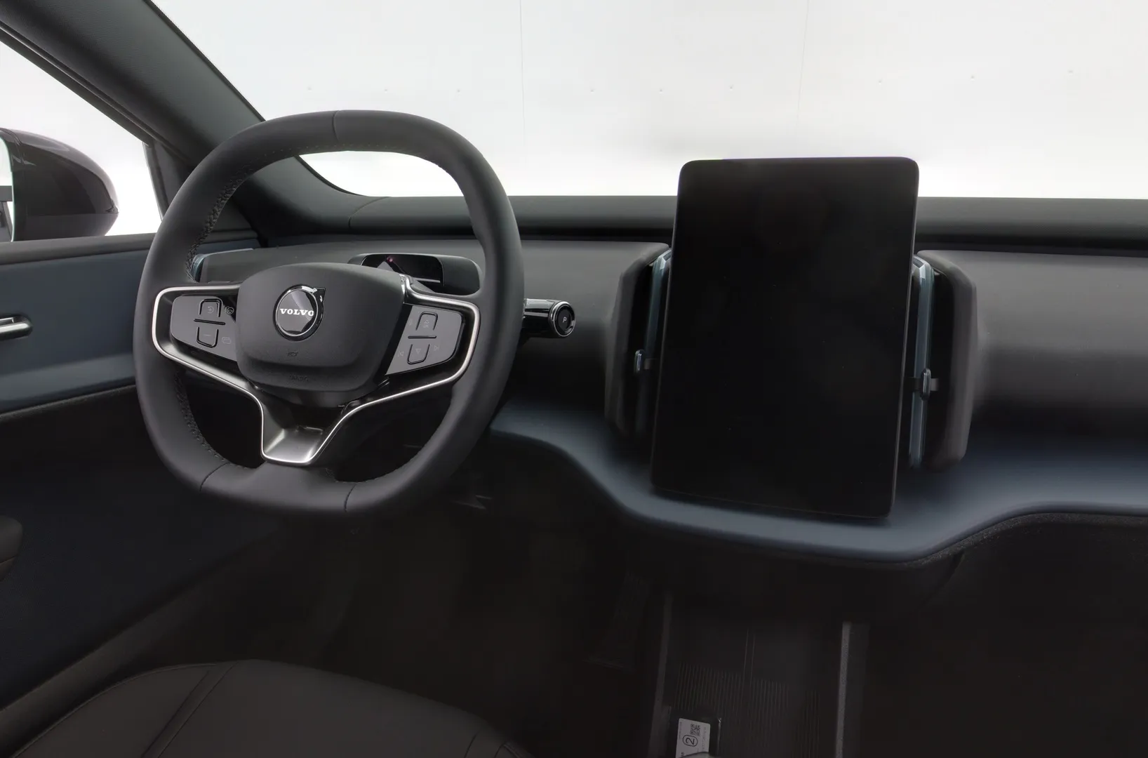 Volvo EX30 FSY-626 carousel image