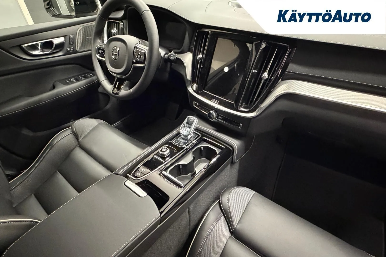 Volvo V60 ZRK-650 carousel image
