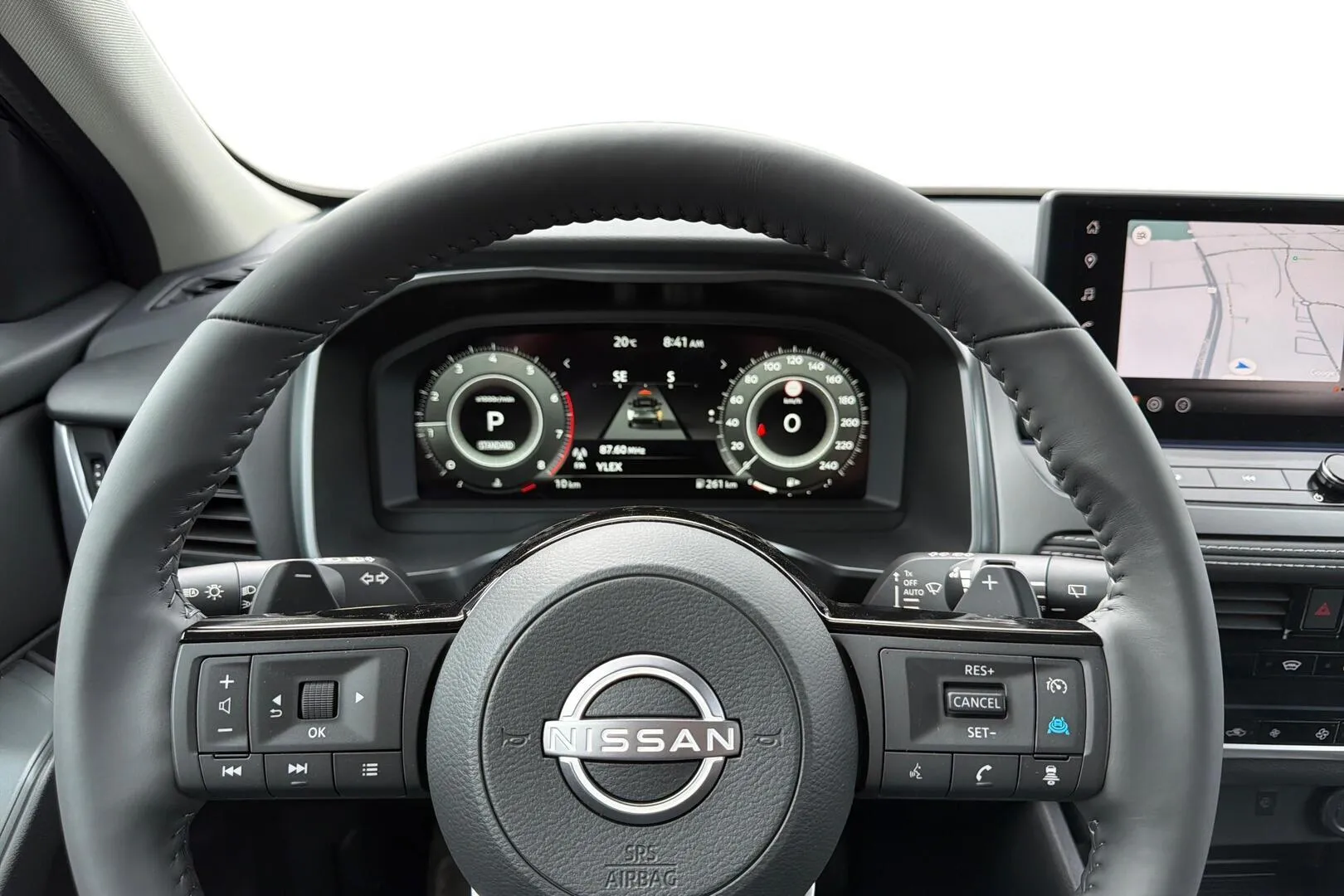Nissan Qashqai SRN-621 carousel image