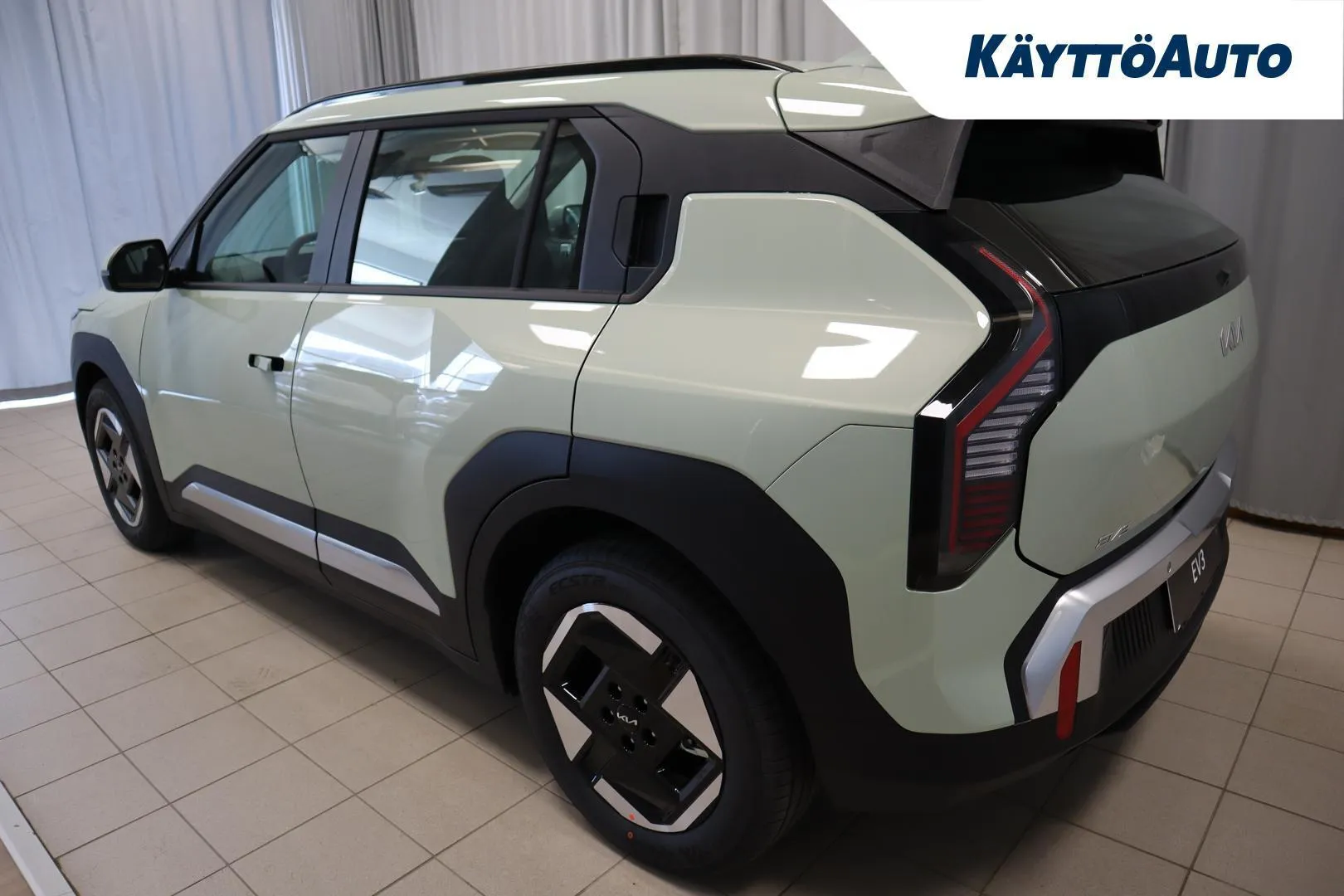Kia EV3 NOP-400 carousel image