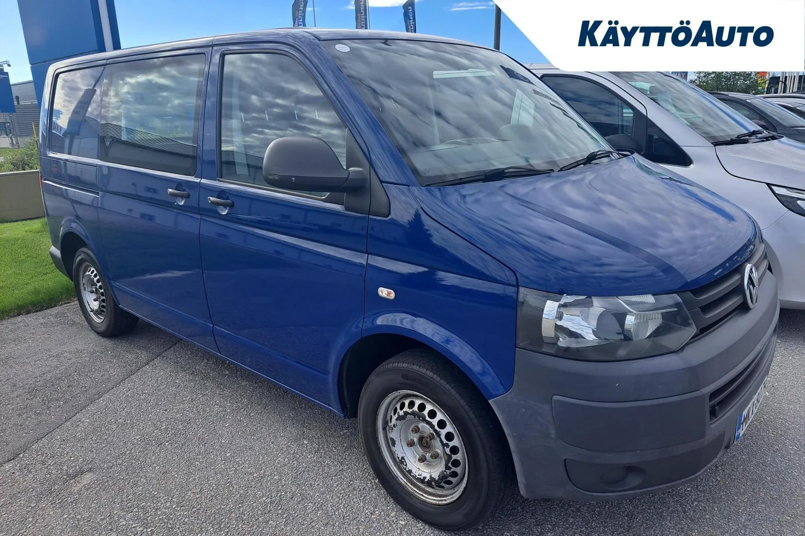 Volkswagen Transporter MKX-807 carousel image