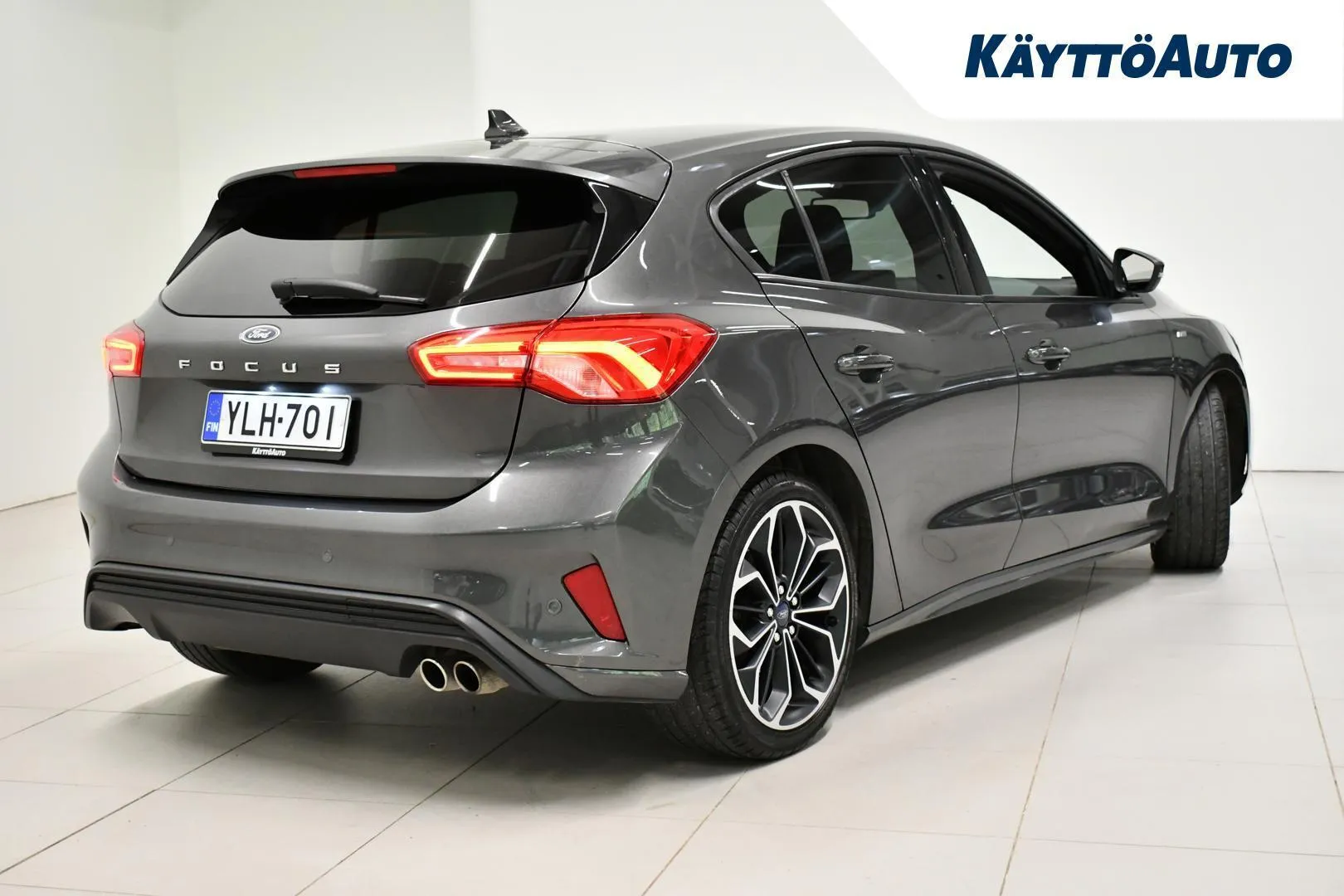 Ford Focus YLH-701 carousel image