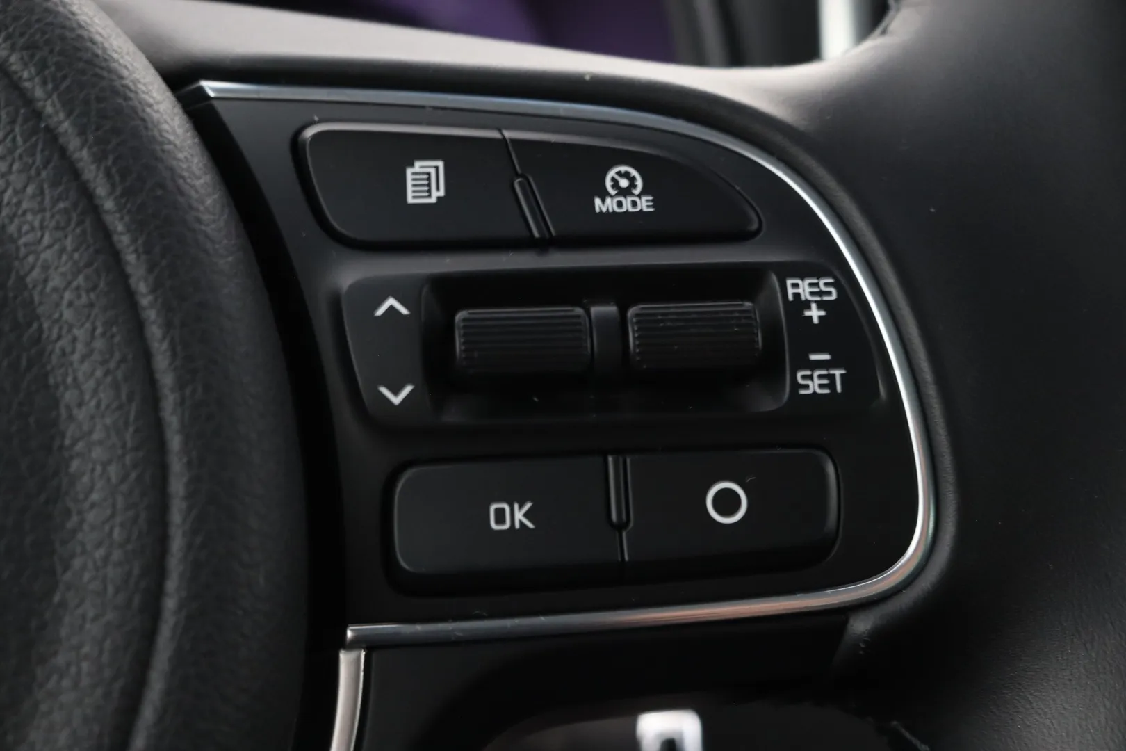 Kia Sportage KSS-848 carousel image