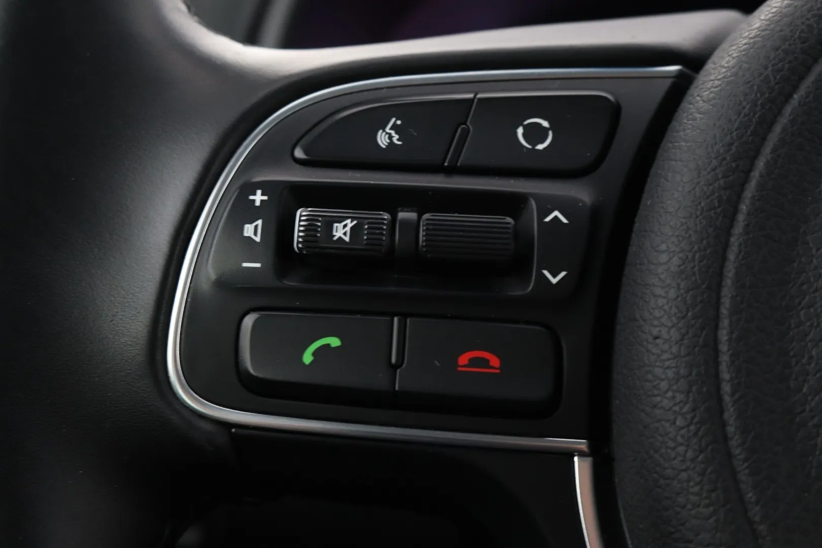 Kia Sportage KSS-848 carousel image