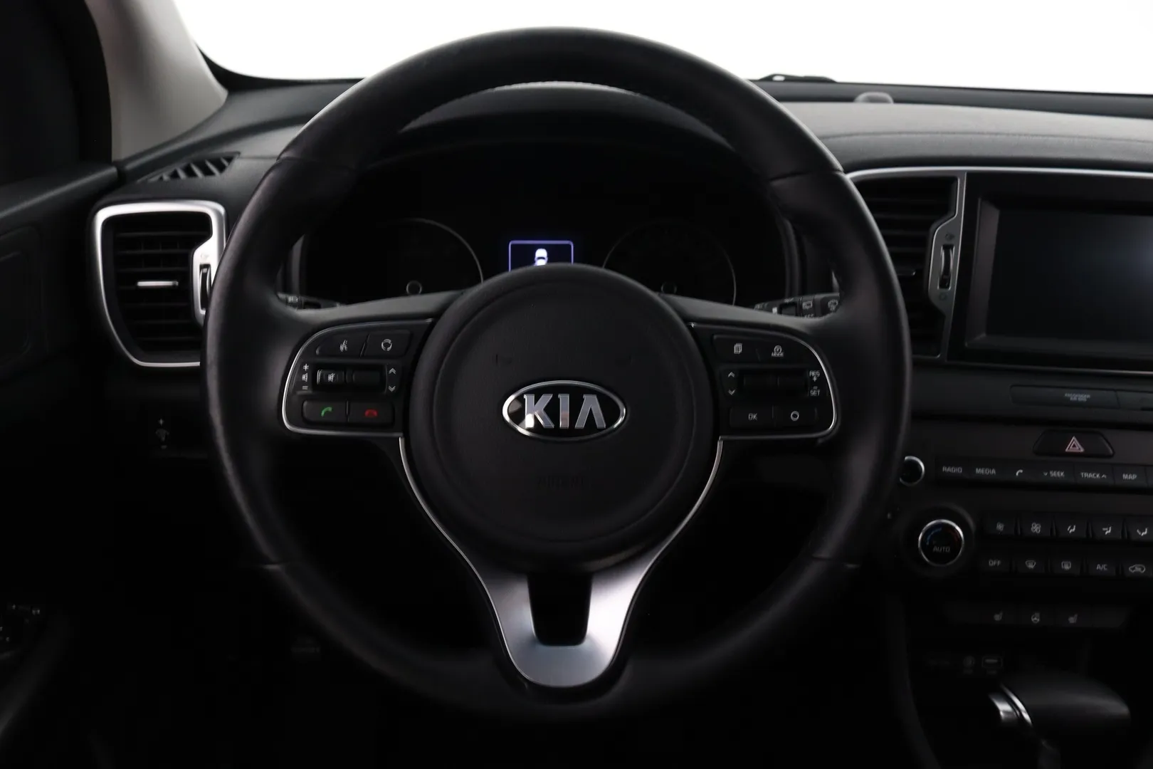 Kia Sportage KSS-848 carousel image