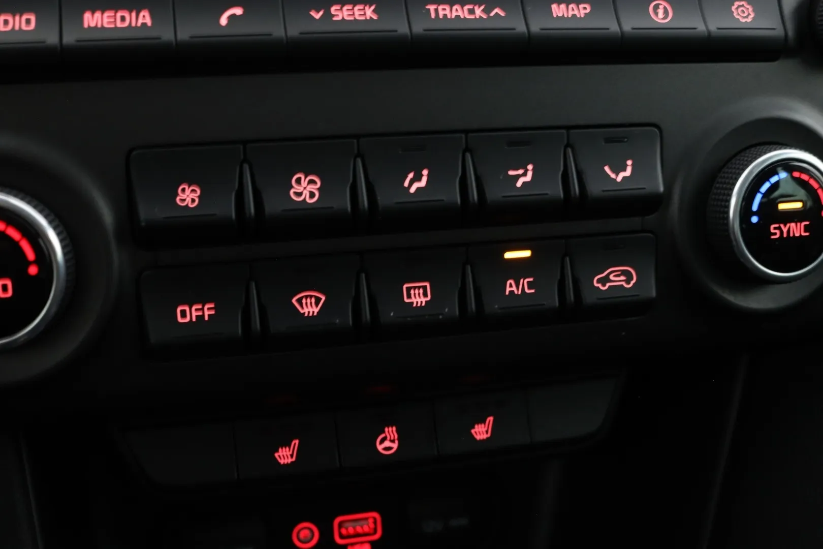 Kia Sportage KSS-848 carousel image