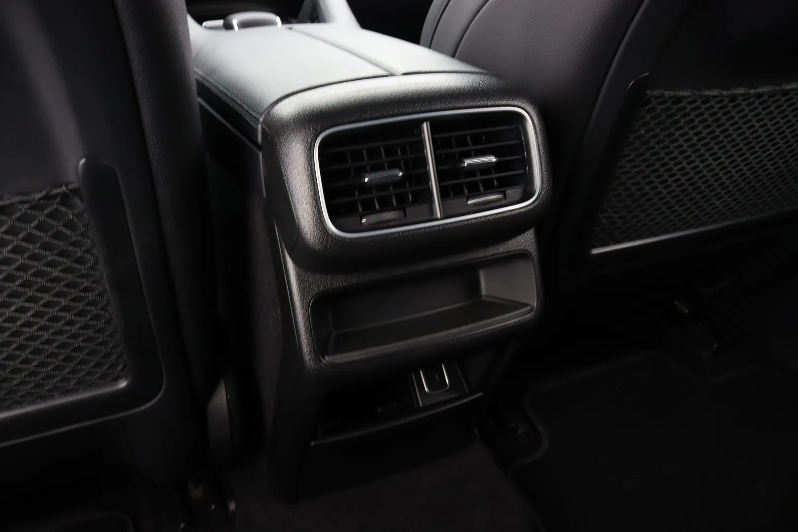 Mercedes-Benz GLE XPS-163 carousel image