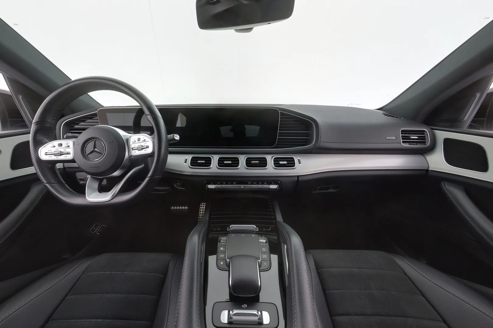 Mercedes-Benz GLE XPS-163 carousel image