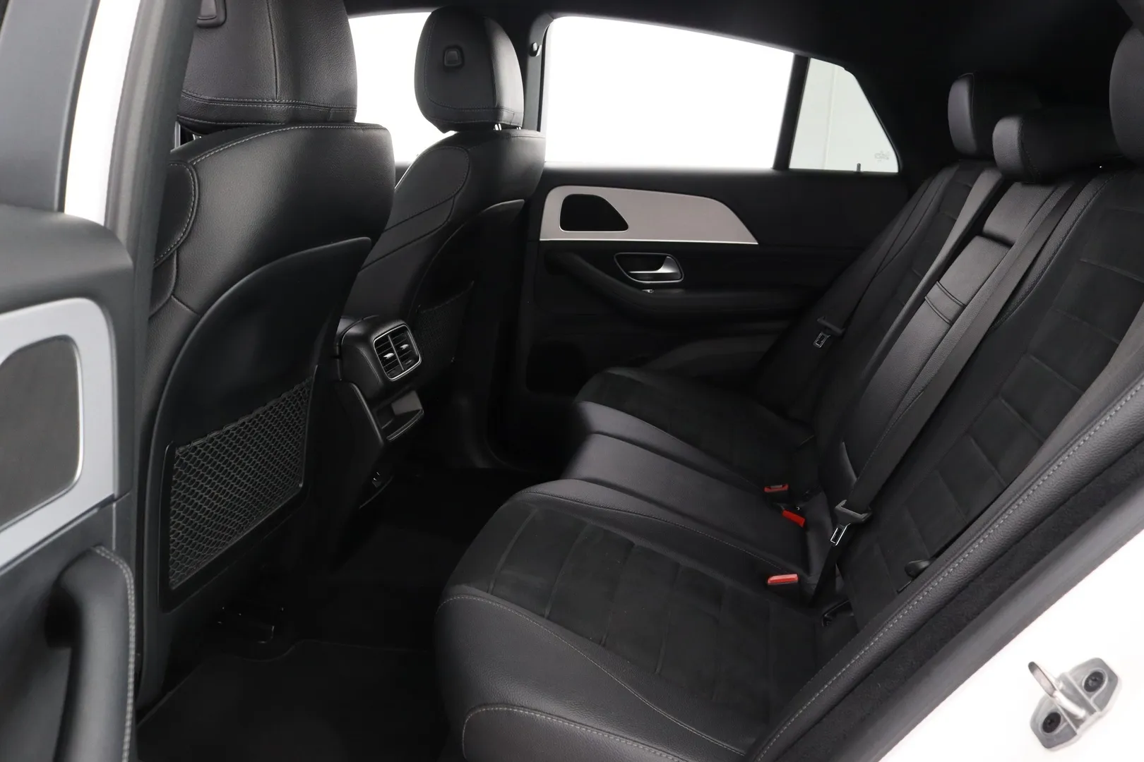 Mercedes-Benz GLE XPS-163 carousel image