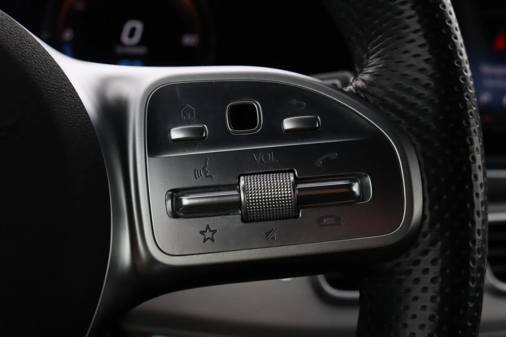 Mercedes-Benz GLE XPS-163 carousel image
