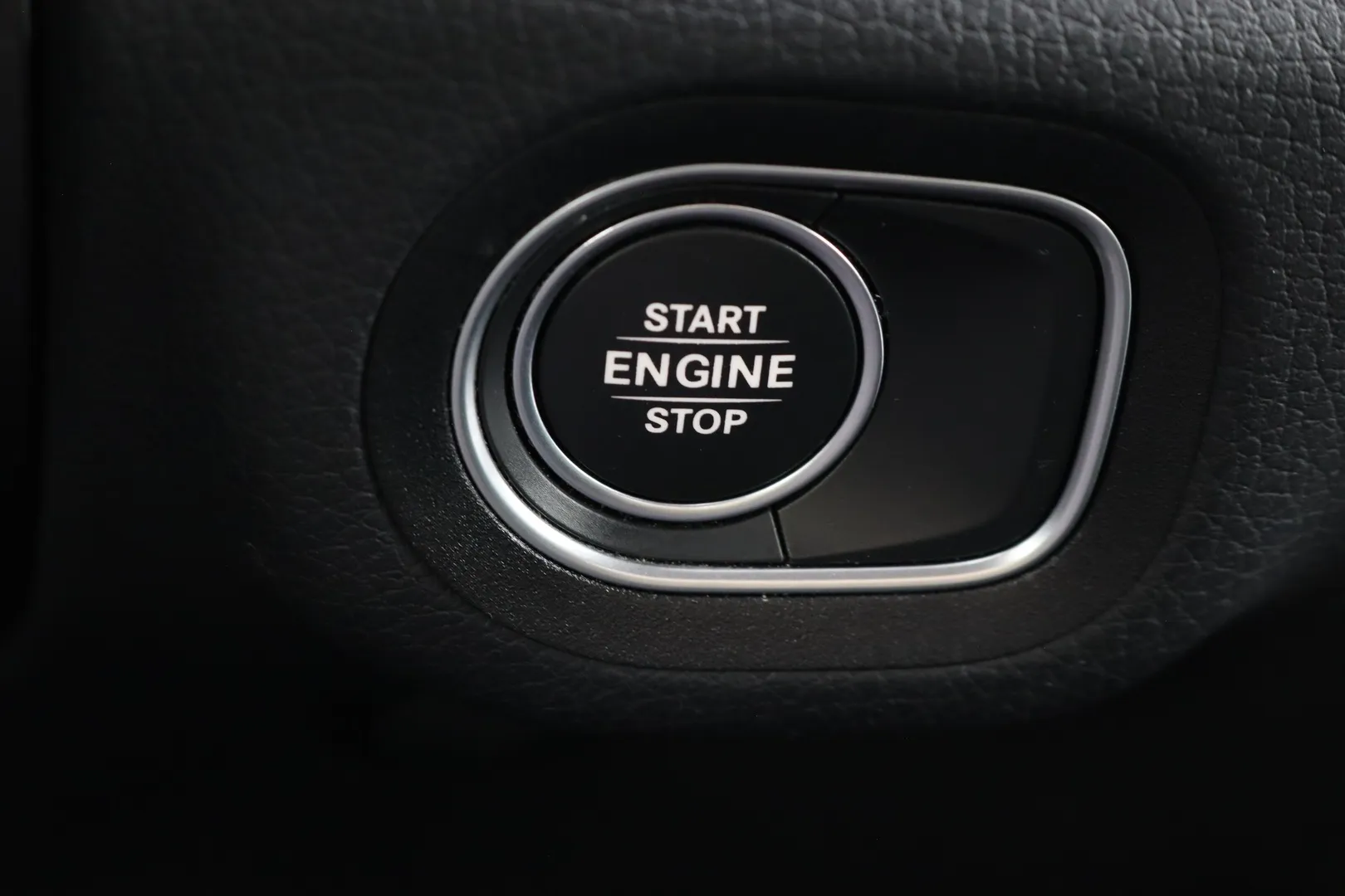 Mercedes-Benz GLE XPS-163 carousel image