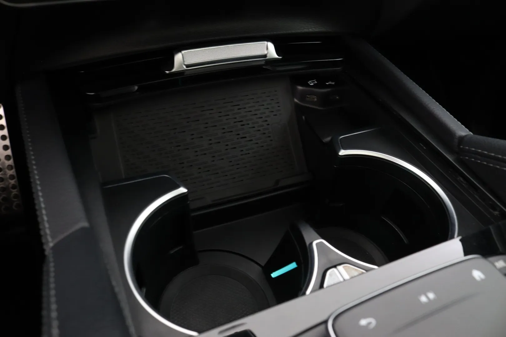 Mercedes-Benz GLE XPS-163 carousel image