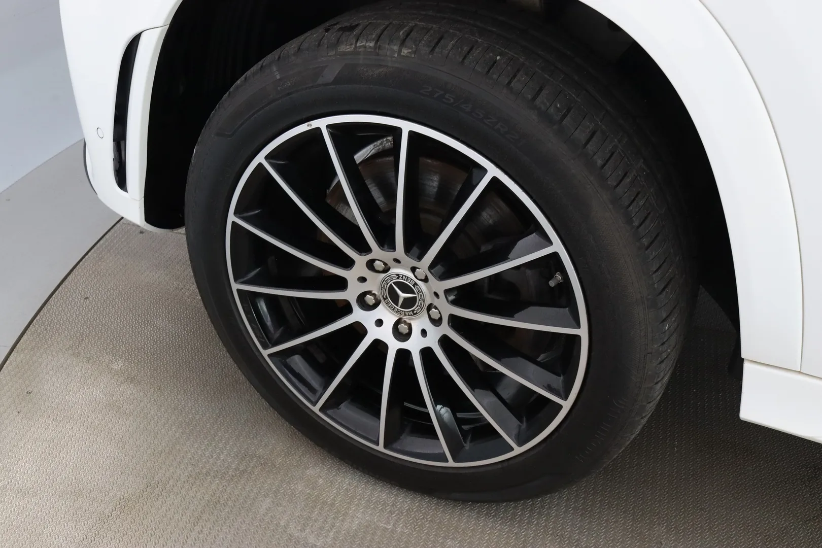 Mercedes-Benz GLE XPS-163 carousel image