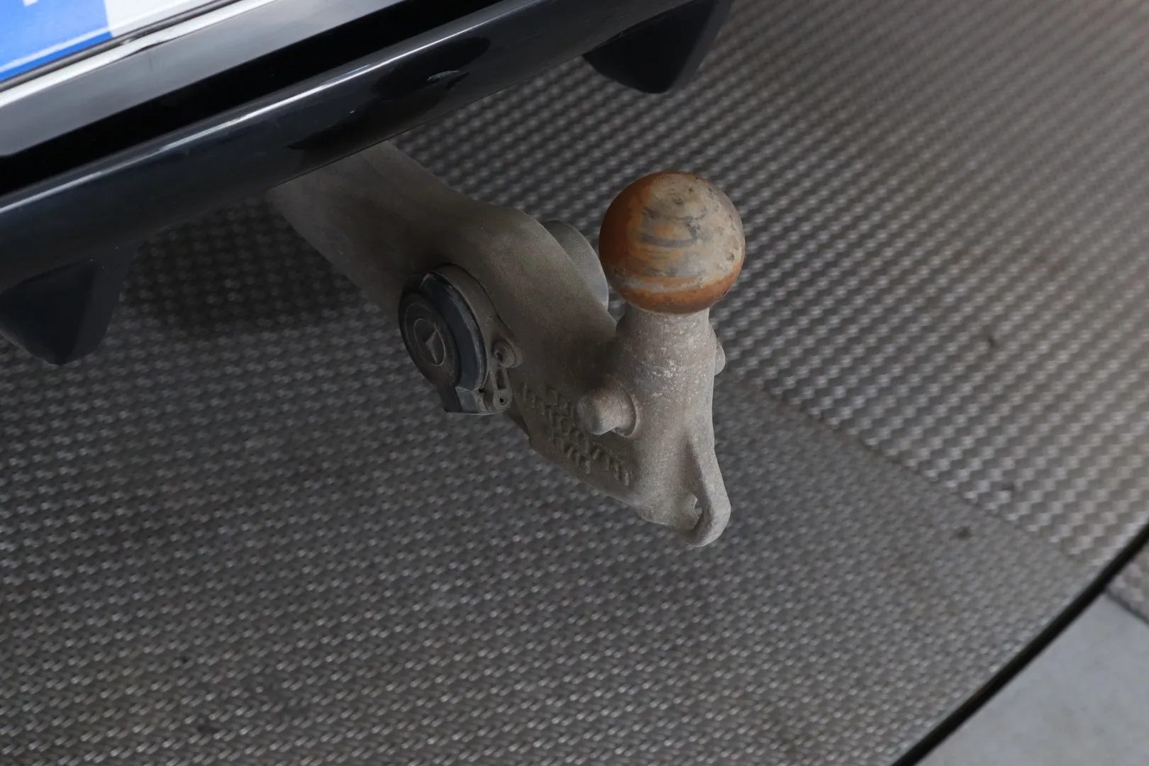 Mercedes-Benz GLE XPS-163 carousel image