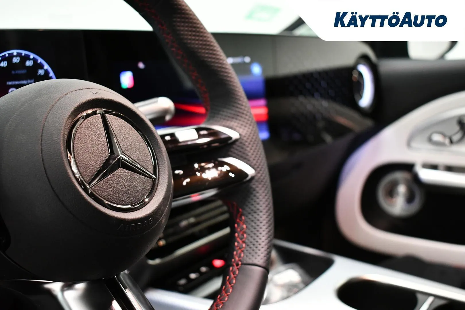 Mercedes-Benz GLB NOM-557 carousel image
