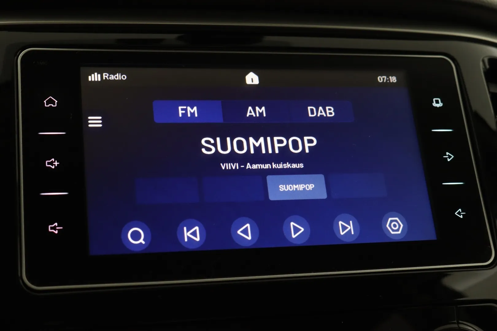 Mitsubishi L200 CPX-164 carousel image