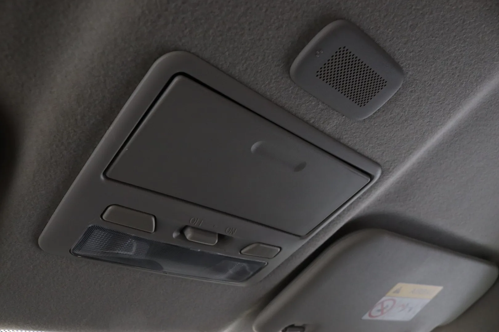 Mitsubishi L200 CPX-164 carousel image