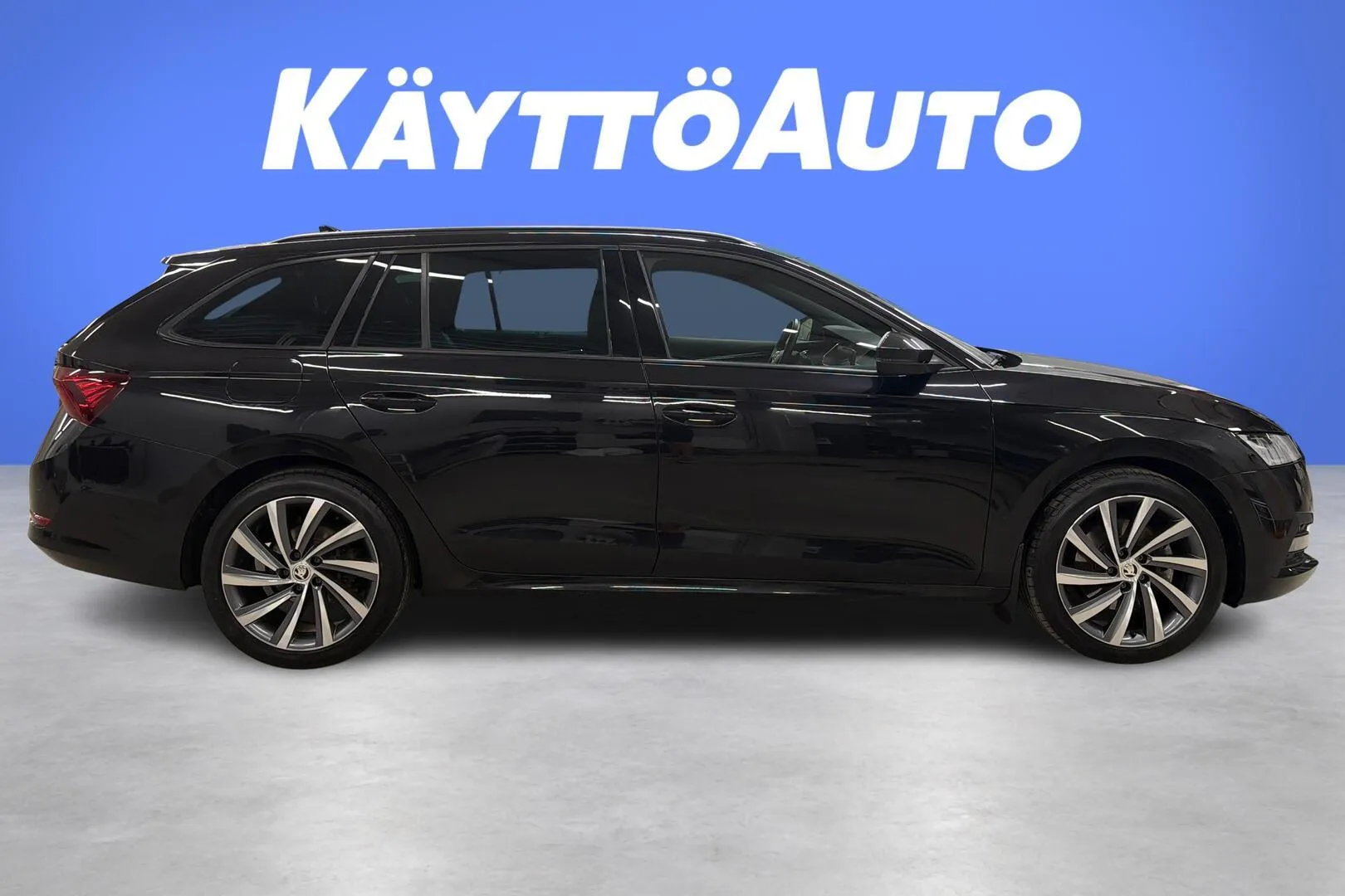 Skoda Octavia GPN-642 carousel image