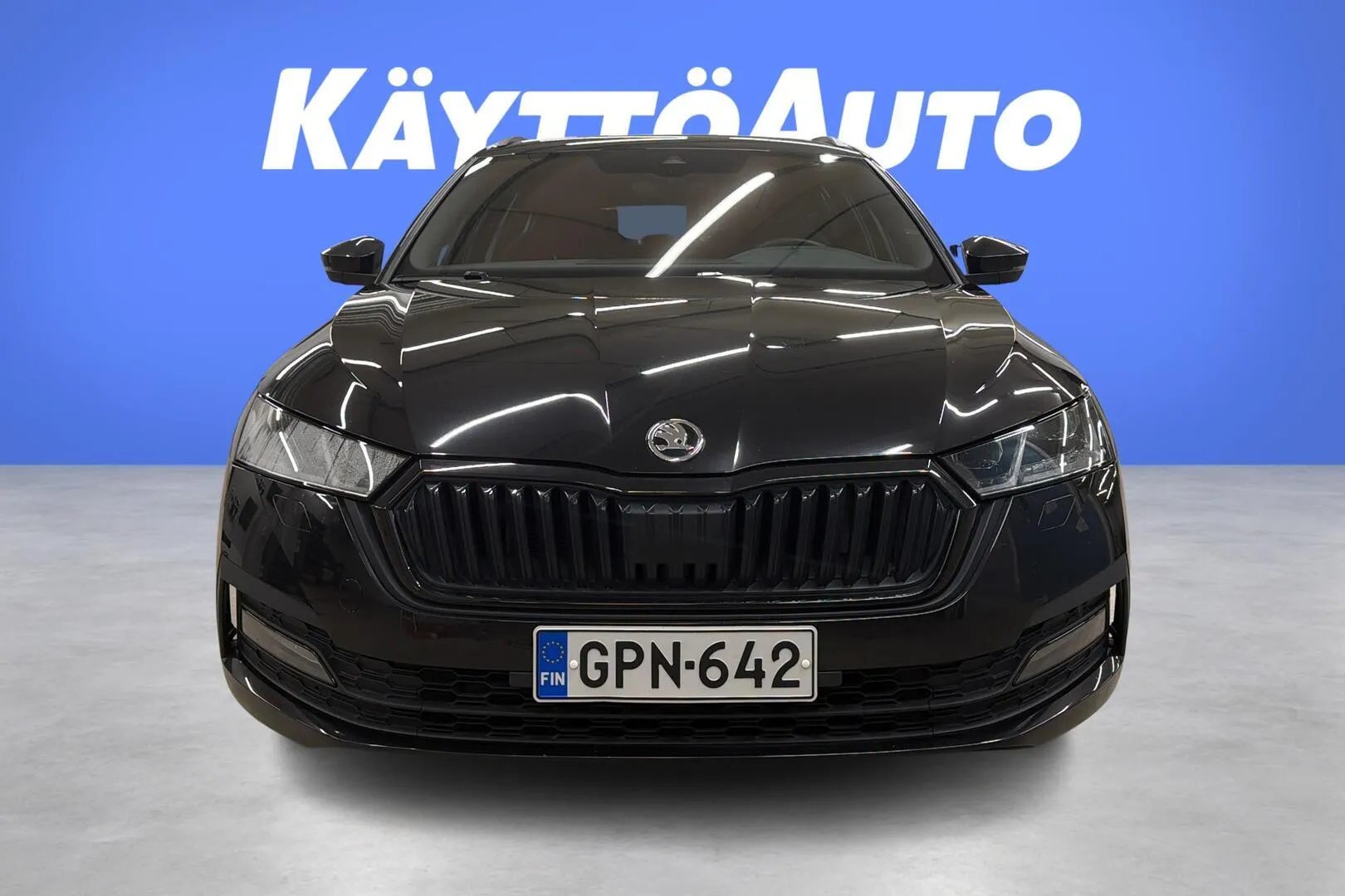Skoda Octavia GPN-642 carousel image