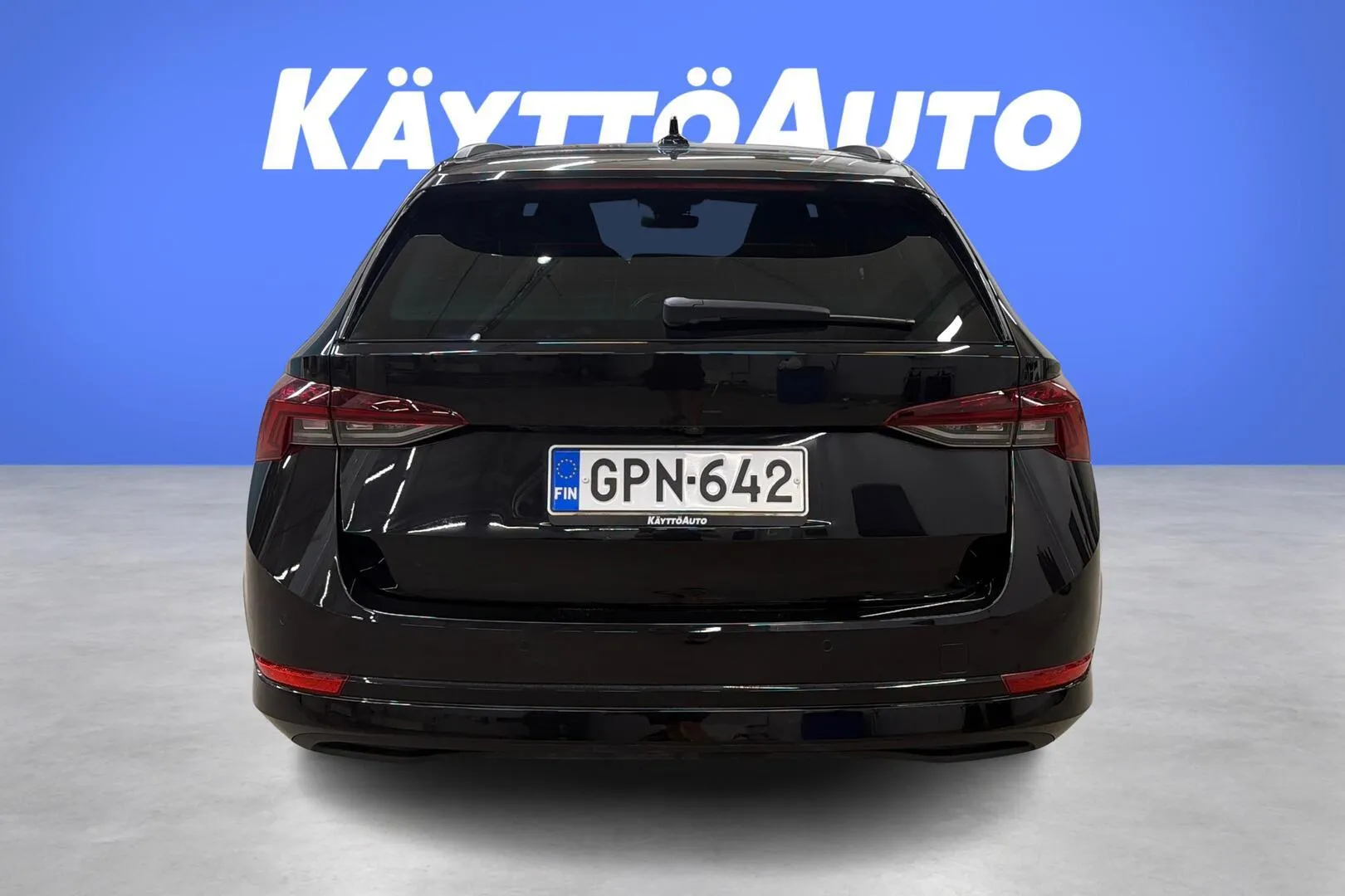 Skoda Octavia GPN-642 carousel image
