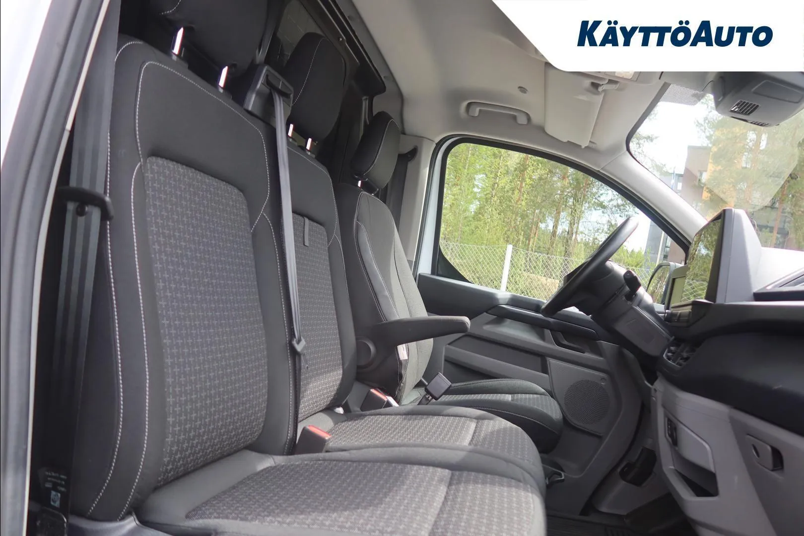 Ford Transit Custom XSS-608 carousel image