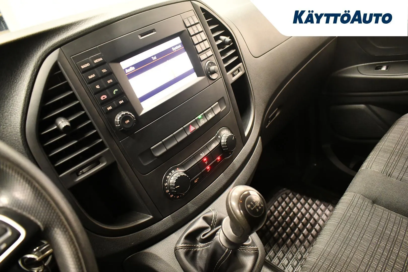 Mercedes-Benz Vito COO-823 carousel image