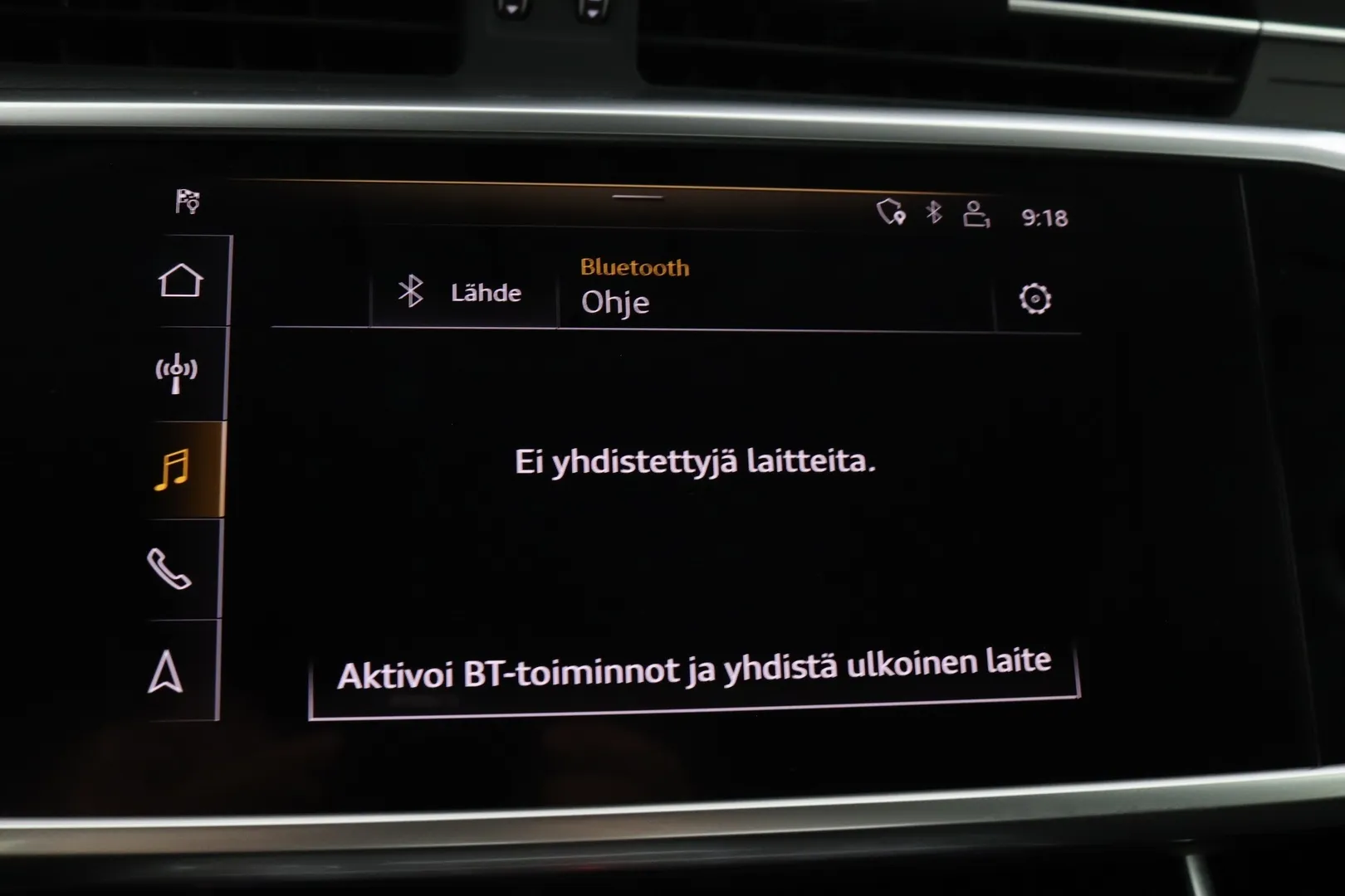 Audi A6 XRU-692 carousel image