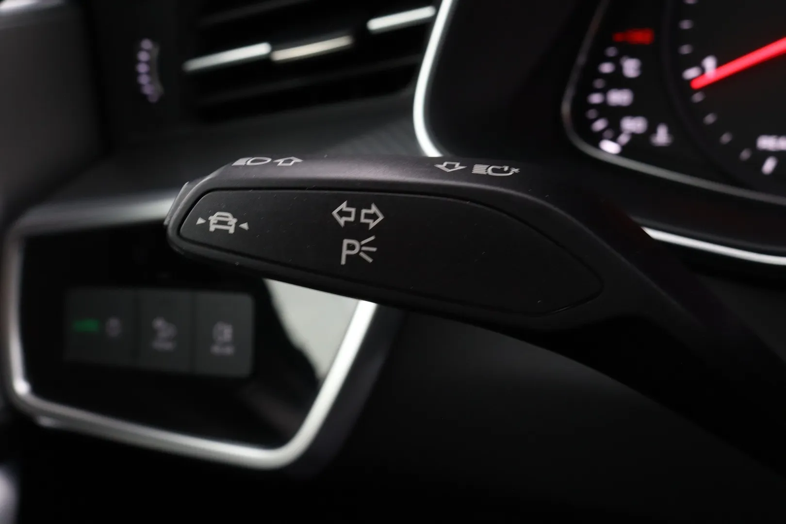 Audi A6 XRU-692 carousel image