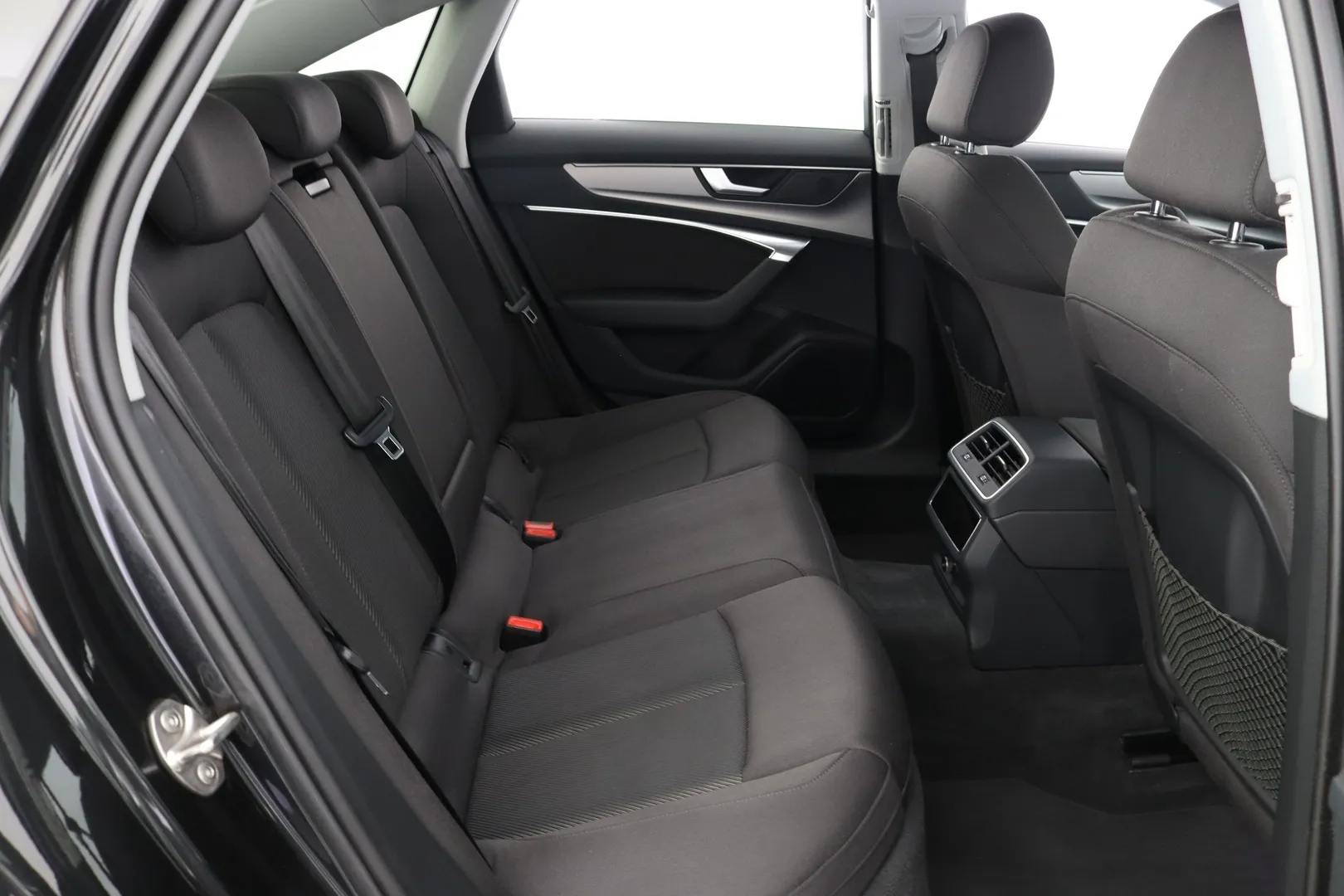 Audi A6 XRU-692 carousel image