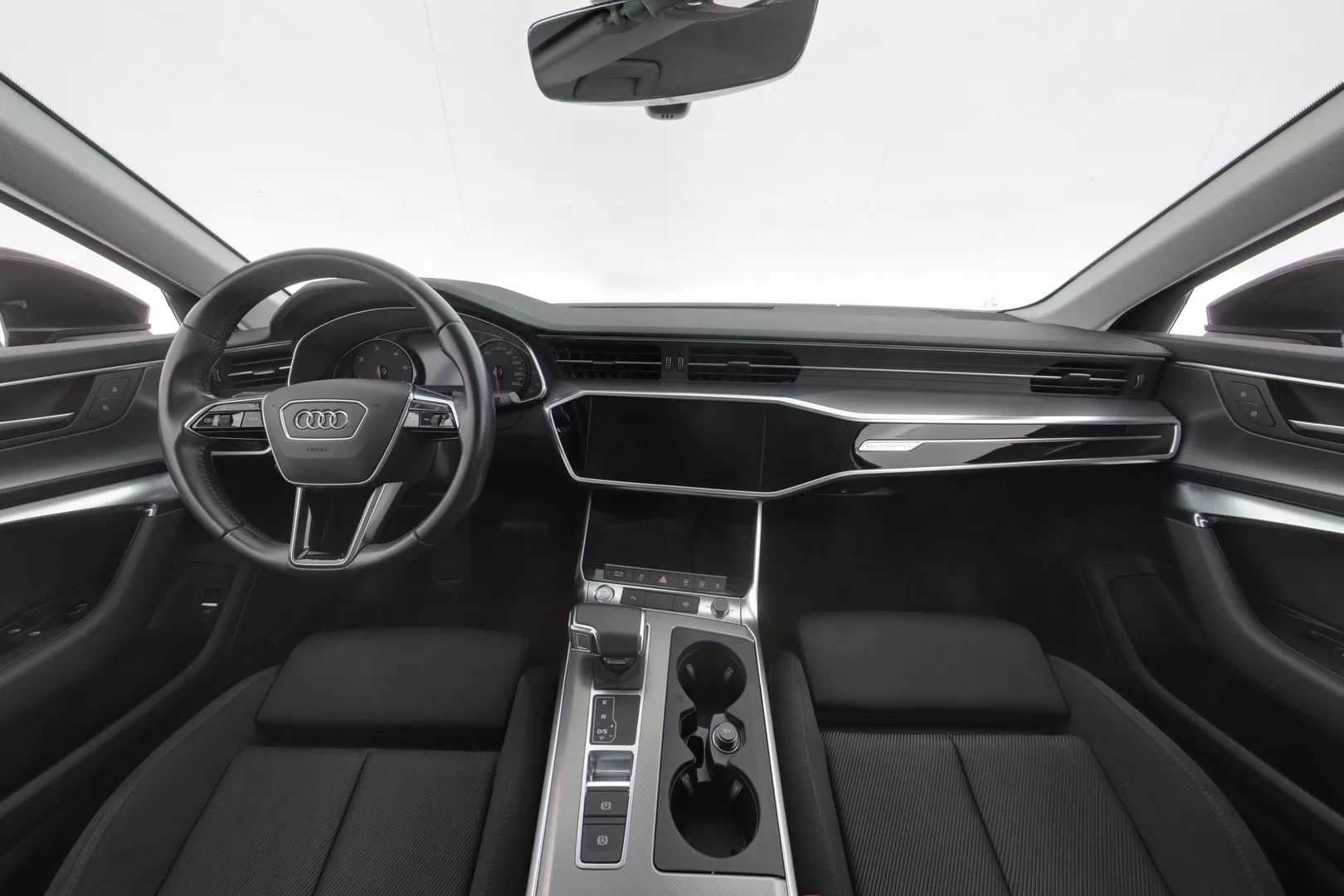 Audi A6 XRU-692 carousel image
