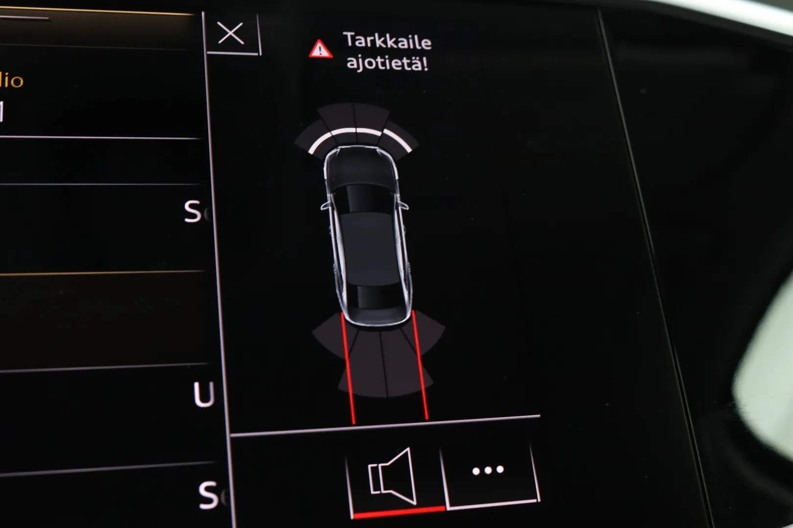Audi A6 XRU-692 carousel image