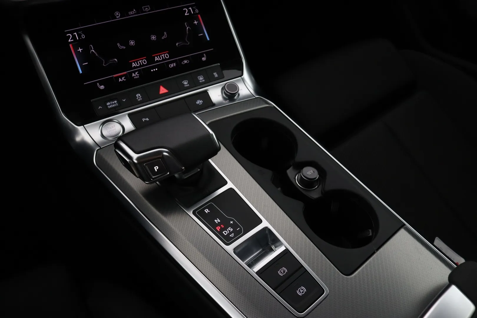 Audi A6 XRU-692 carousel image