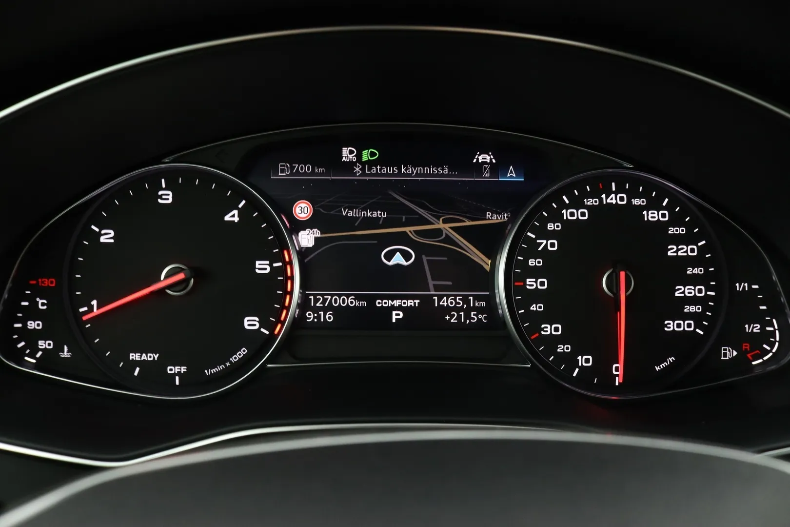 Audi A6 XRU-692 carousel image