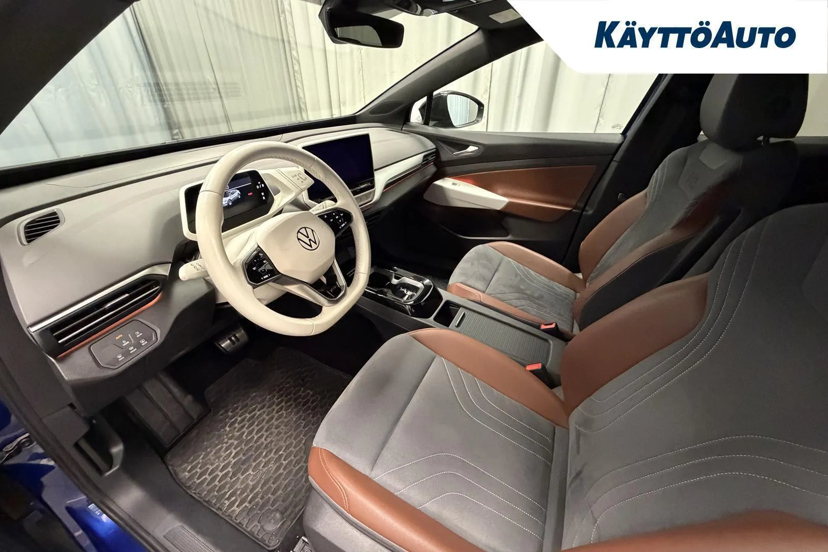 Volkswagen ID.4 KXE-478 carousel image
