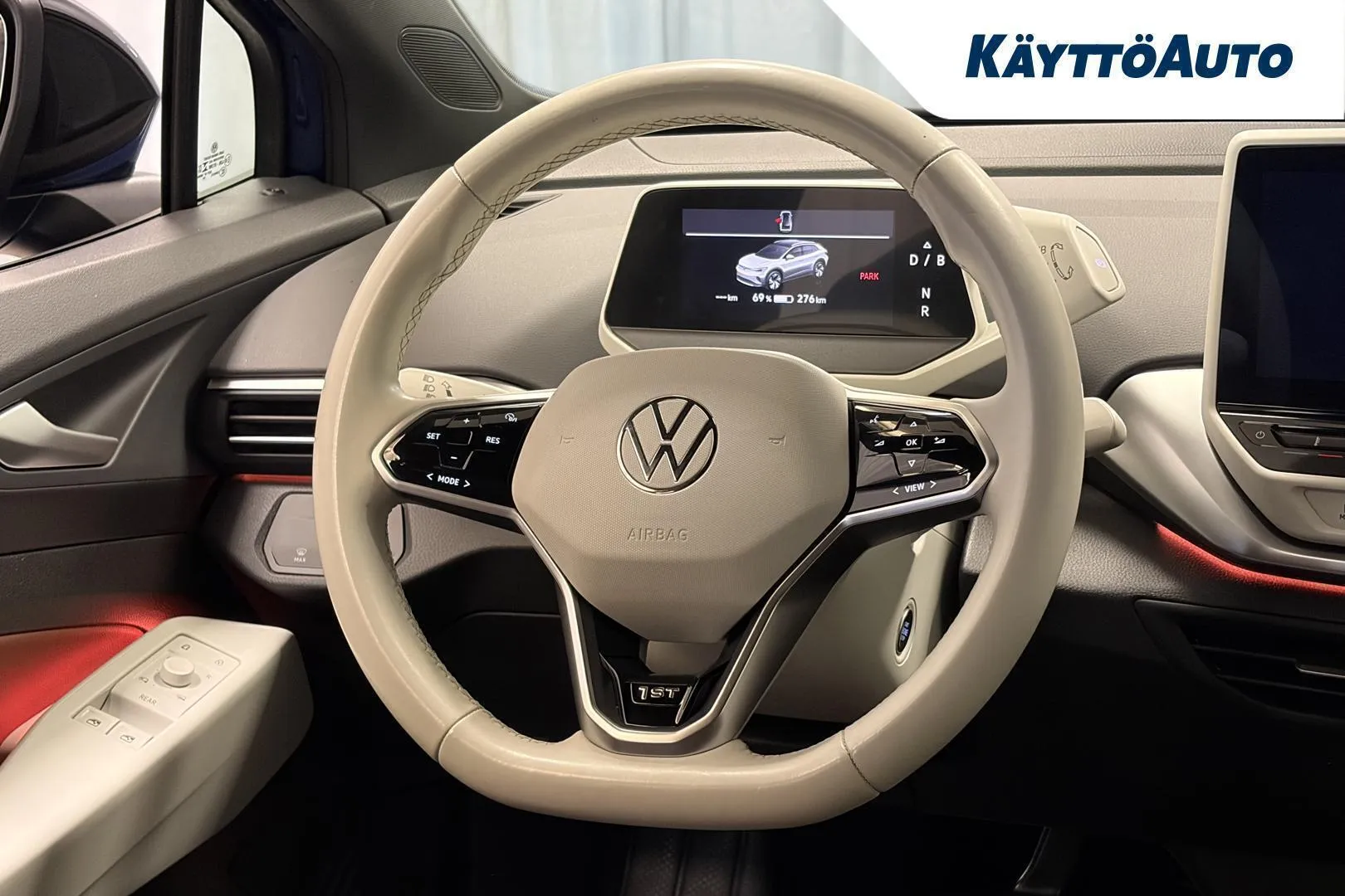 Volkswagen ID.4 KXE-478 carousel image
