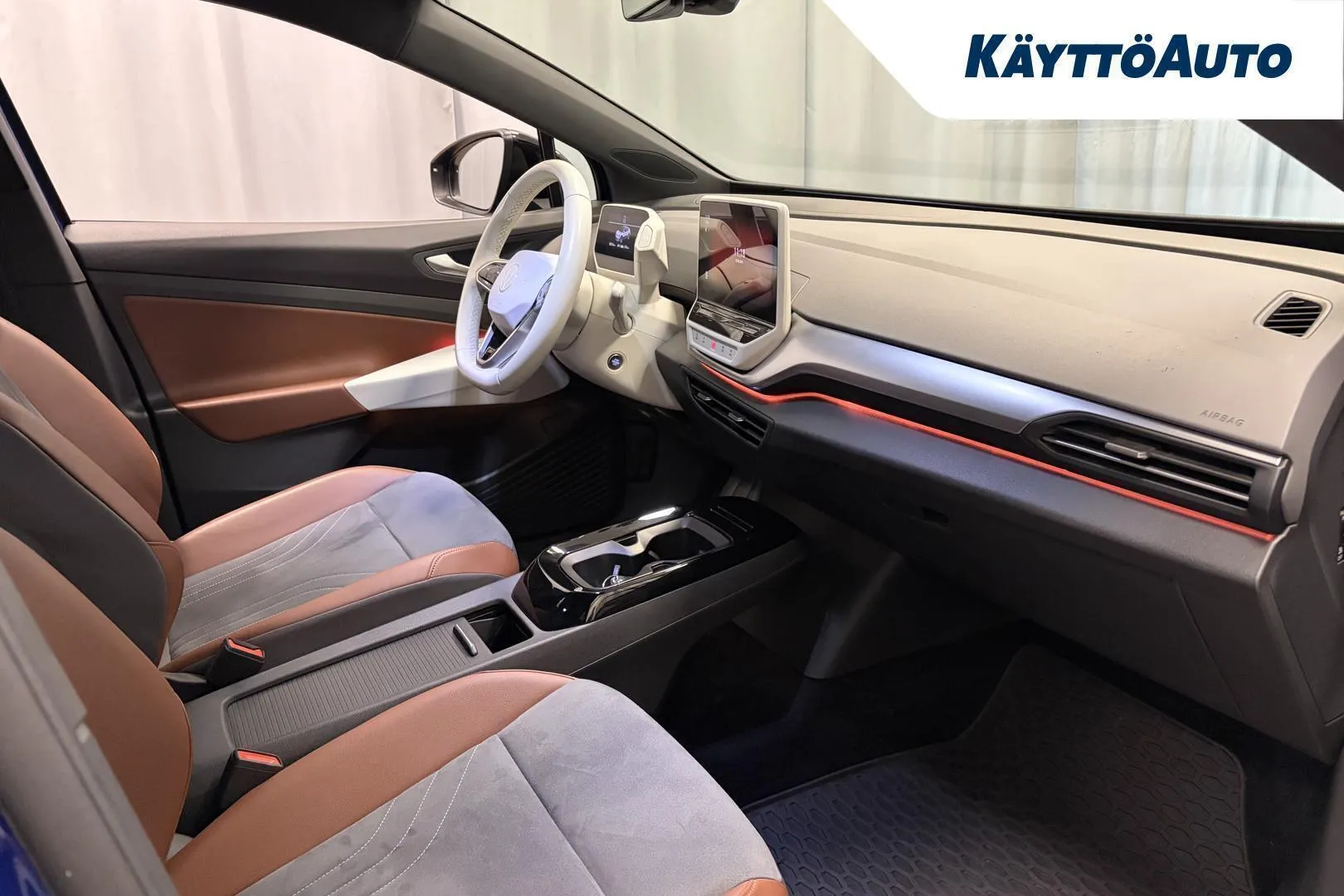 Volkswagen ID.4 KXE-478 carousel image