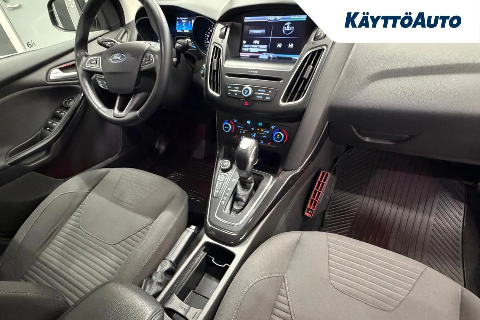 Ford Focus NKE-992 carousel image