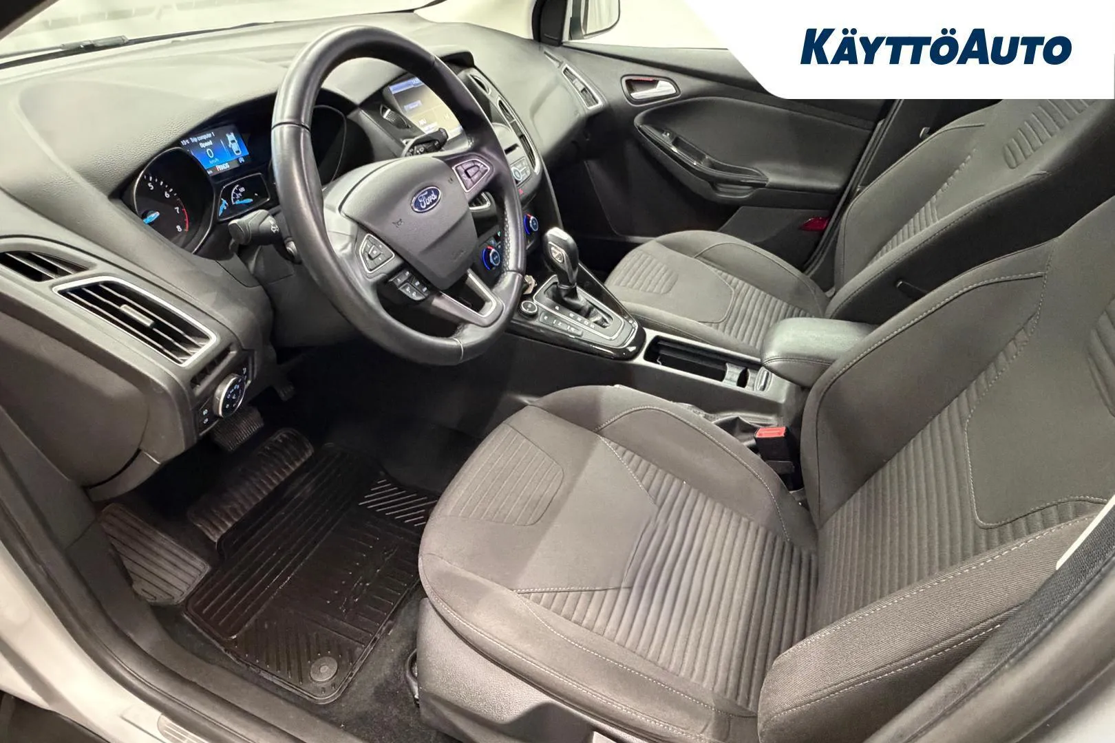 Ford Focus NKE-992 carousel image