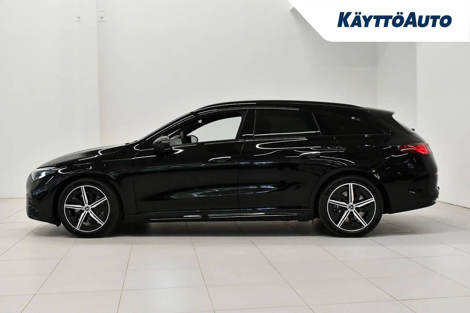 Mercedes-Benz CLA ZRN-355 carousel image